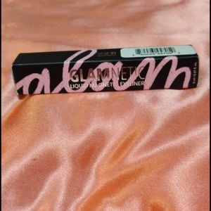 Magnetic liquid eyeliner